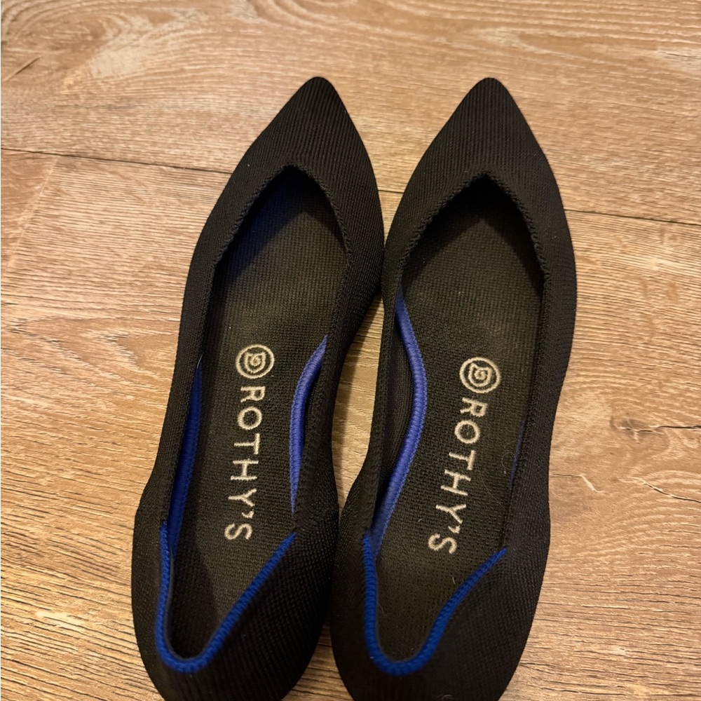 Rothy's Black Pointed Knit Flats with Blue Trim only worn twice